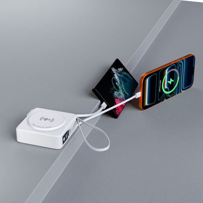 MagBank Universal Qi2